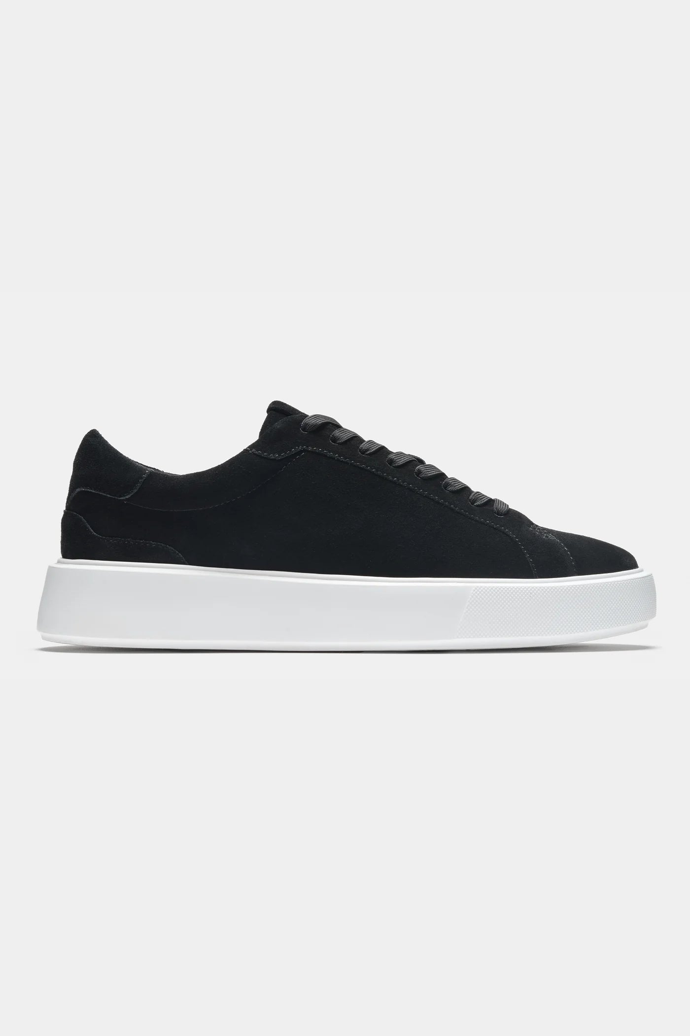 Herensneakers | Zwart Suède | Minimalistische Luxe met Witte Zool