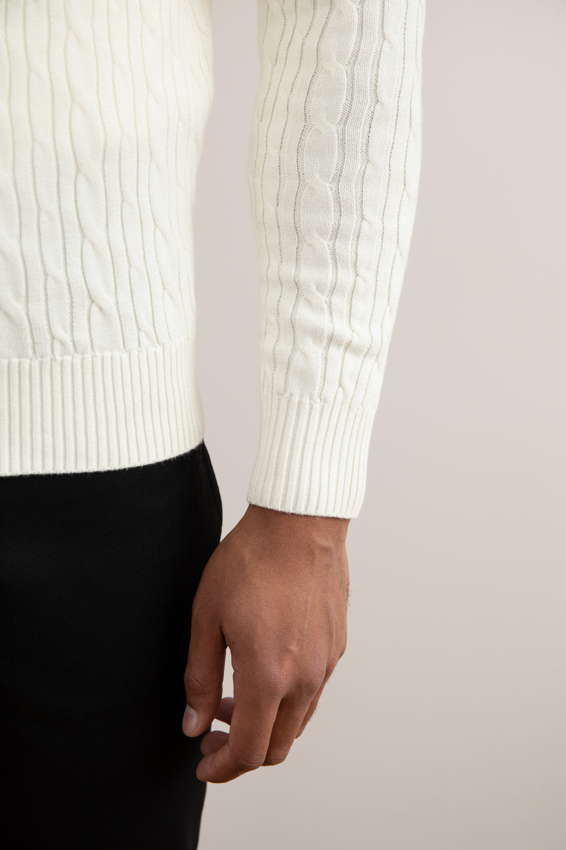 Off-White Gebreide Kabeltrui met Halve Rits
