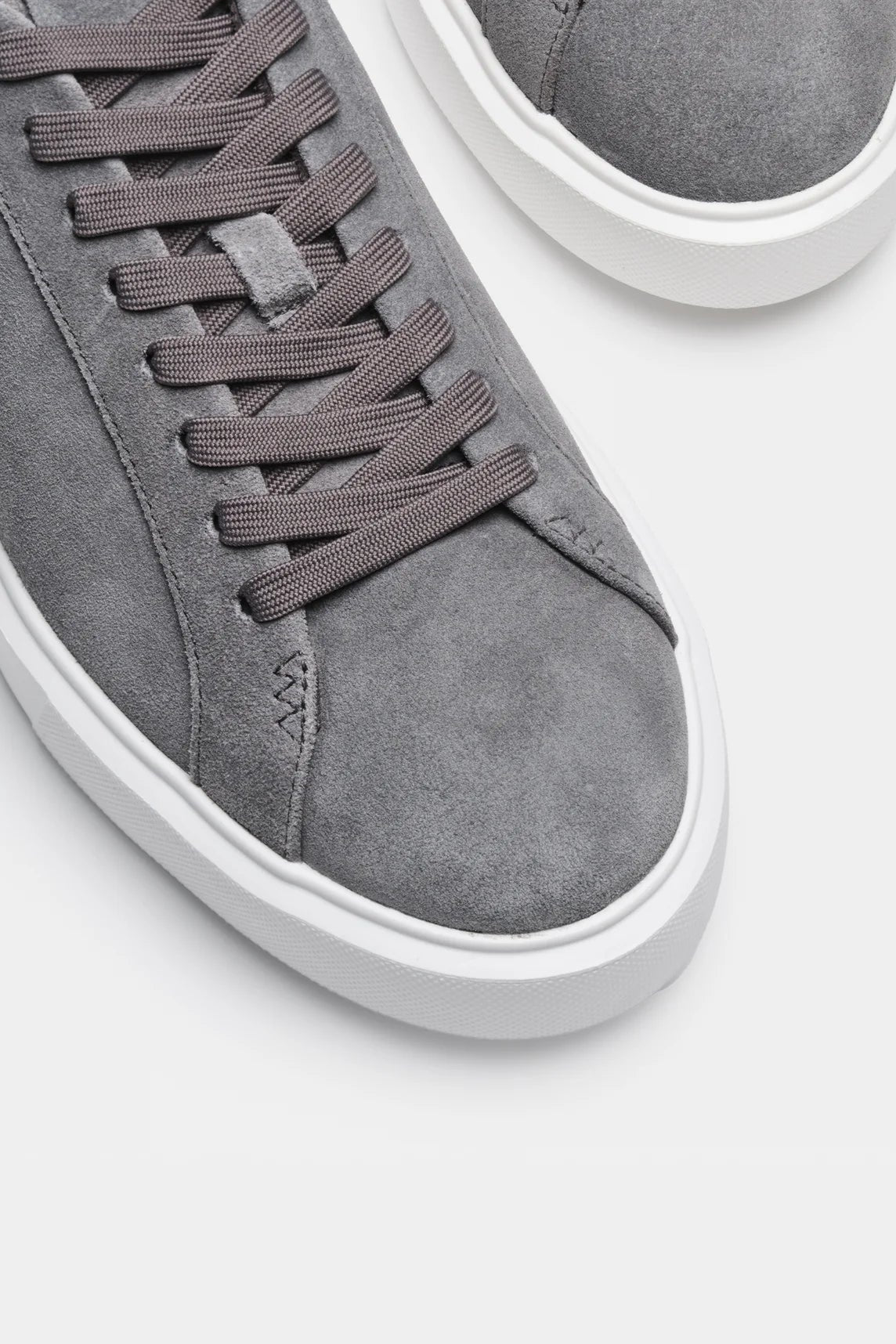 Herensneakers | Grijs Suède | Minimalistische Luxe met Witte Zool
