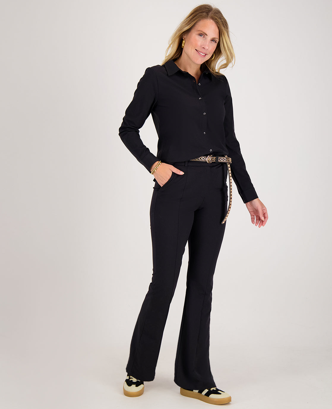 Dames Travel Broek | Flared Pasvorm | Zwart | Comfortabel