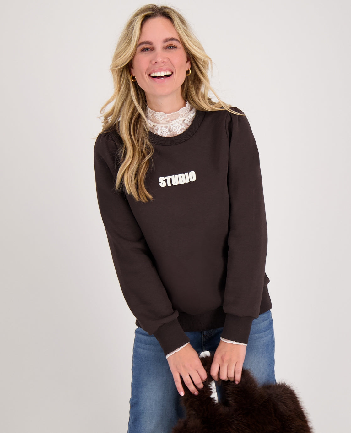 Sweater | Koffiekleur | Studio