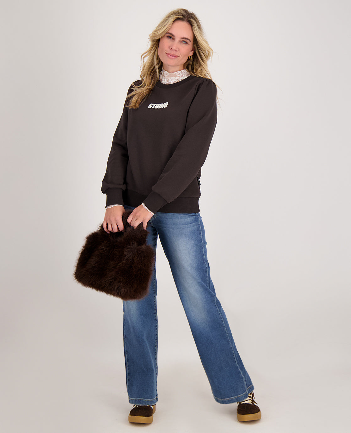Sweater | Koffiekleur | Studio