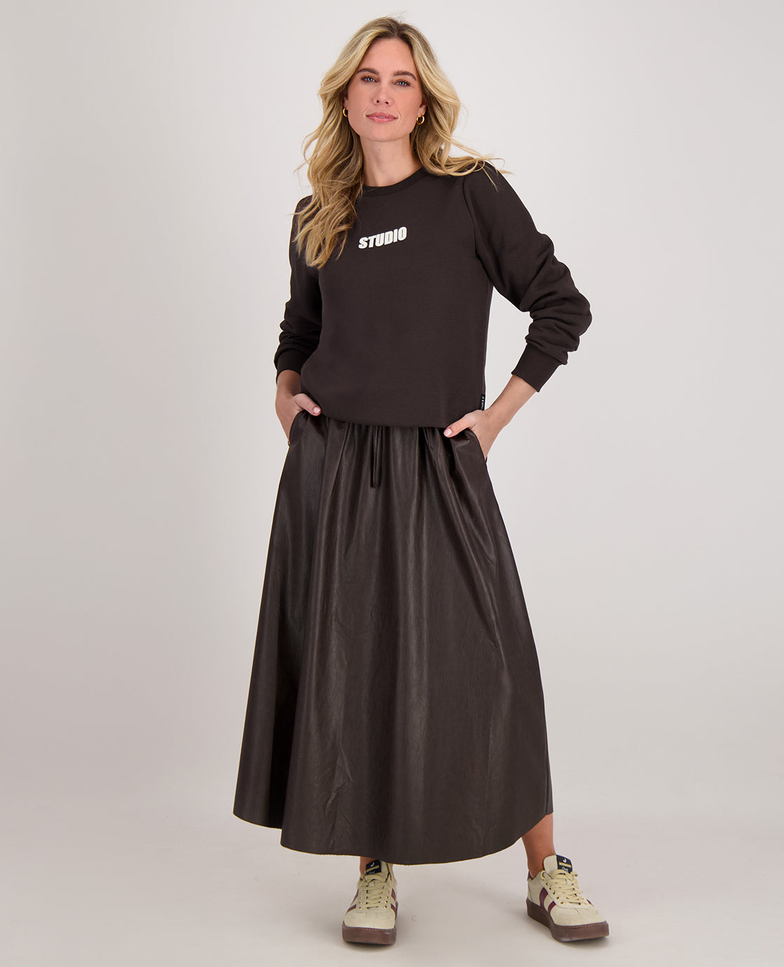 Sweater | Koffiekleur | Studio