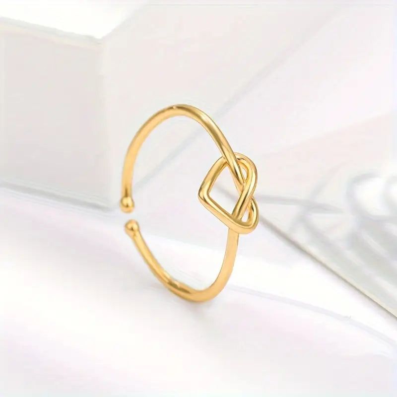 Mora | Dames ring met hart en infinity symbool | Goudkleurig