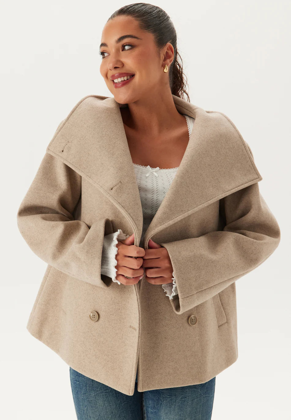 Dames Jas | Beige Wolmix | Dubbelrij Knopen & Brede Kraag