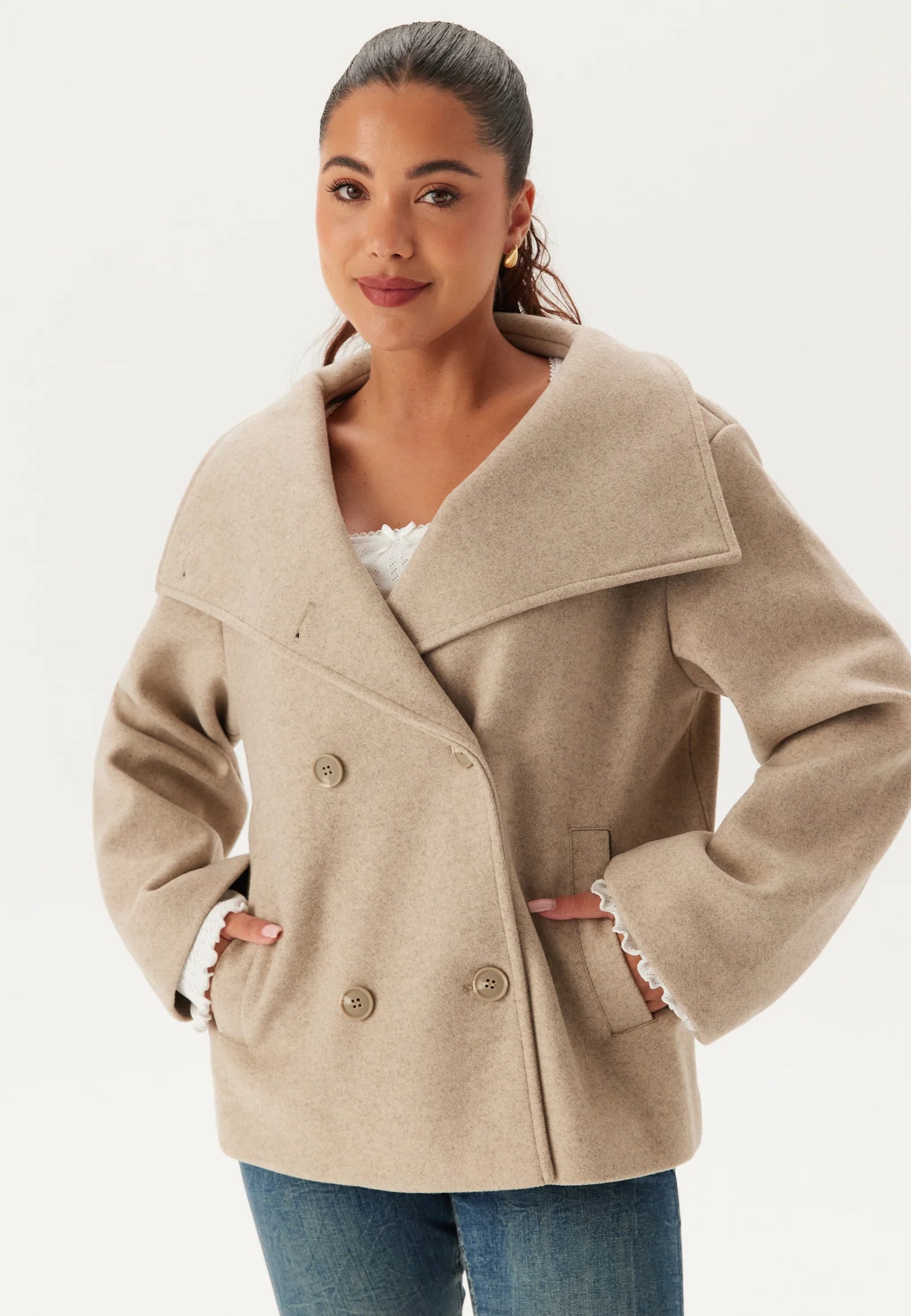 Dames Jas | Beige Wolmix | Dubbelrij Knopen & Brede Kraag