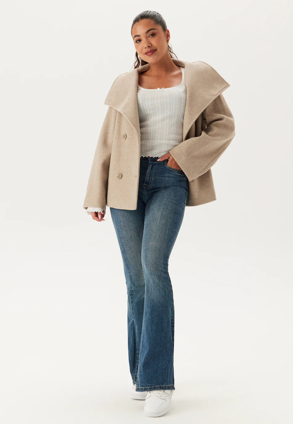Dames Jas | Beige Wolmix | Dubbelrij Knopen & Brede Kraag