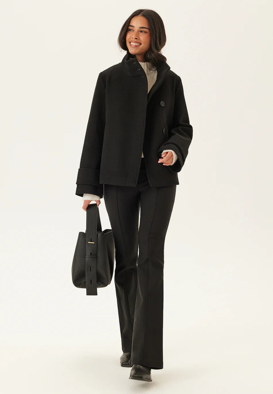 Dames Jas | Zwarte Wolmix | Hoge Kraag met Knopen | Elegante Winterjas