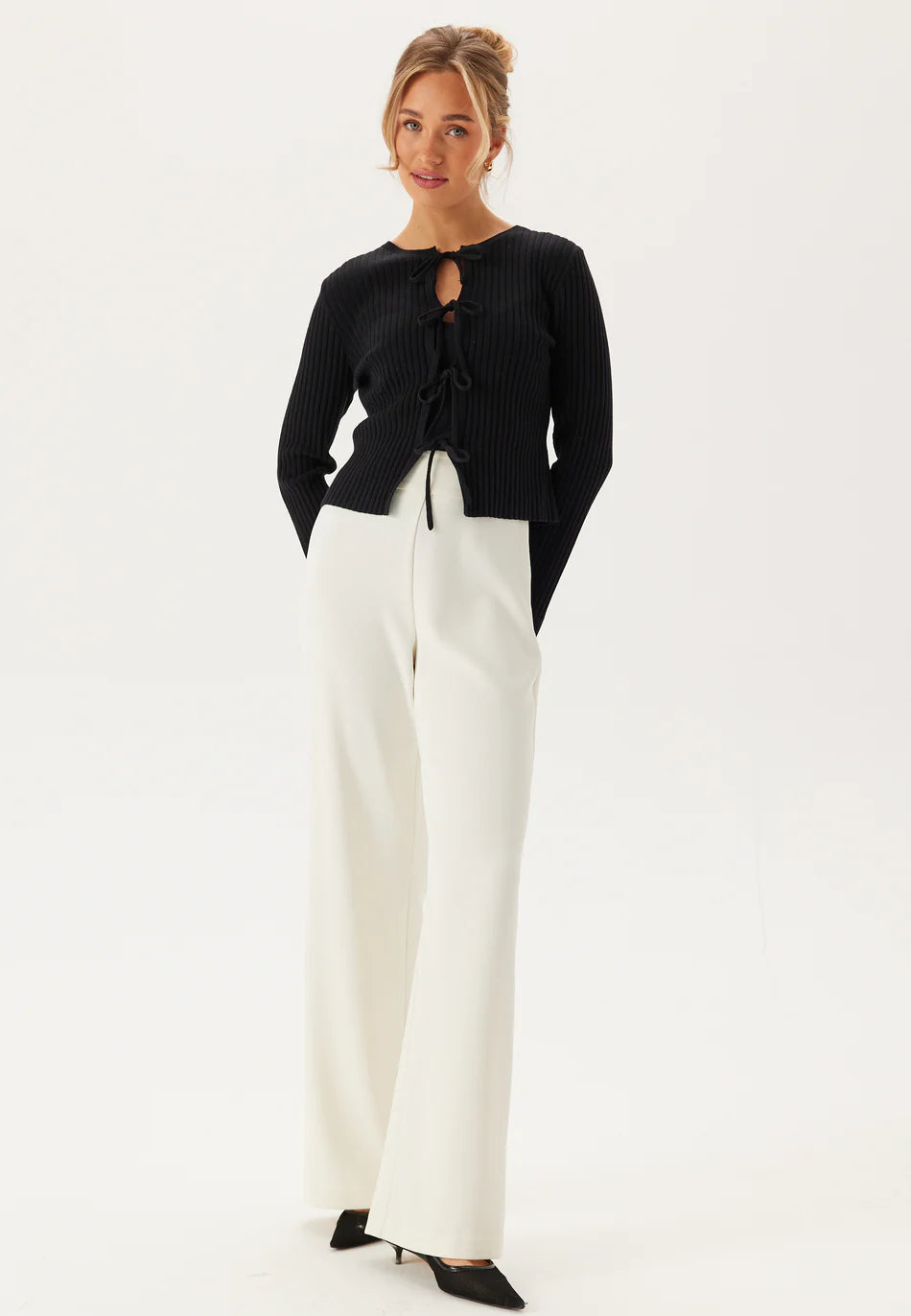 Gebreide Cardigan Dames | Zwarte Ribstof Met Striksluiting | Lange Mouwen
