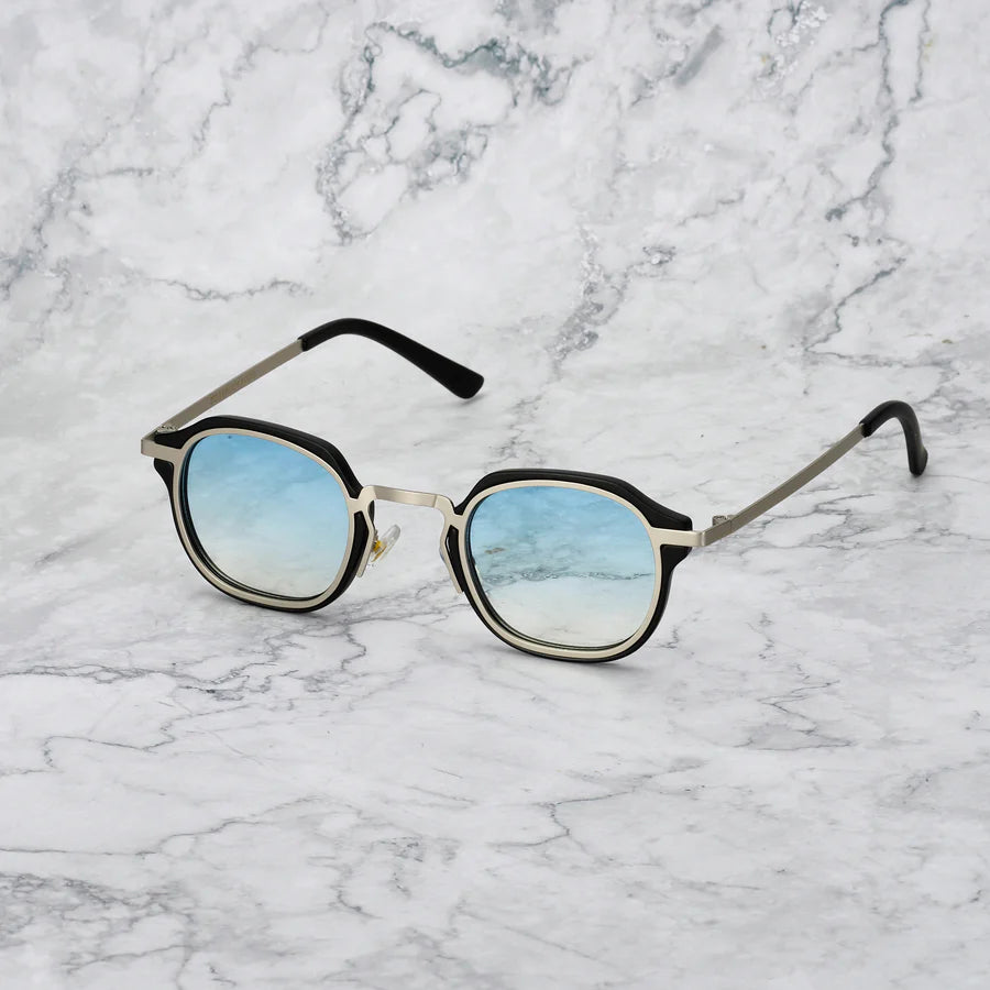 Triton Sky | Zonnebril met zilver-zwarte rand en helderblauwe glazen