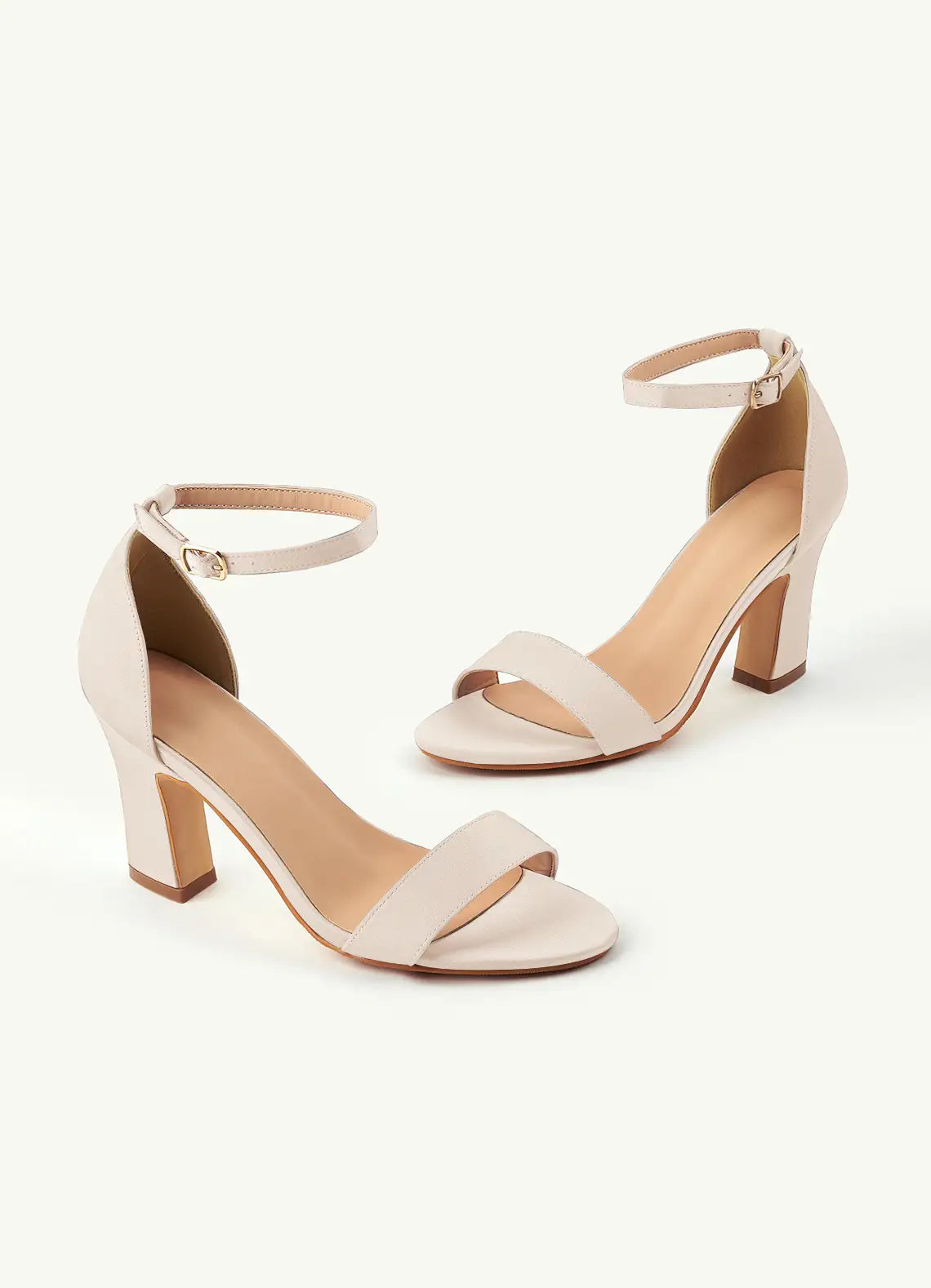 Dames Sandaal Licht Beige | Blokhak | Enkelbandje | Suède-look