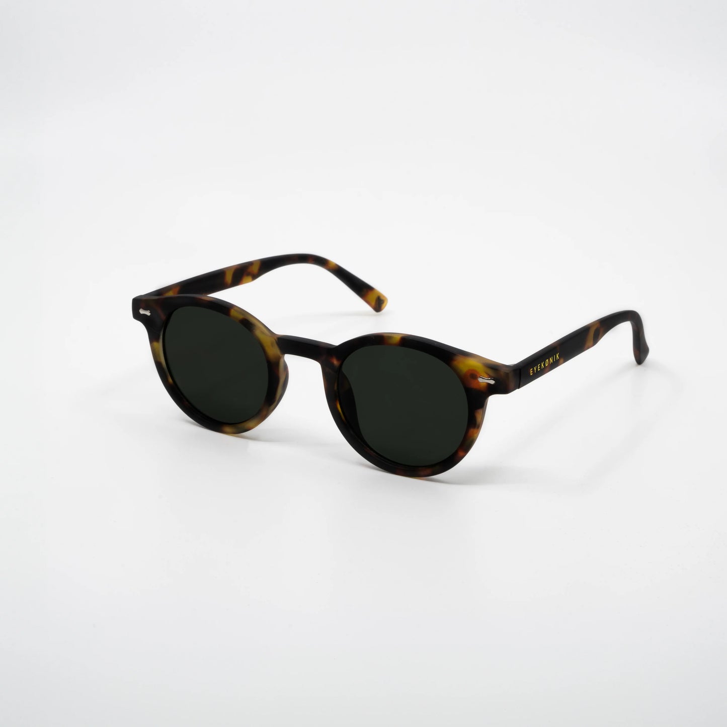Leopard | Zonnebril met donkergroene glazen | Tortoise montuur