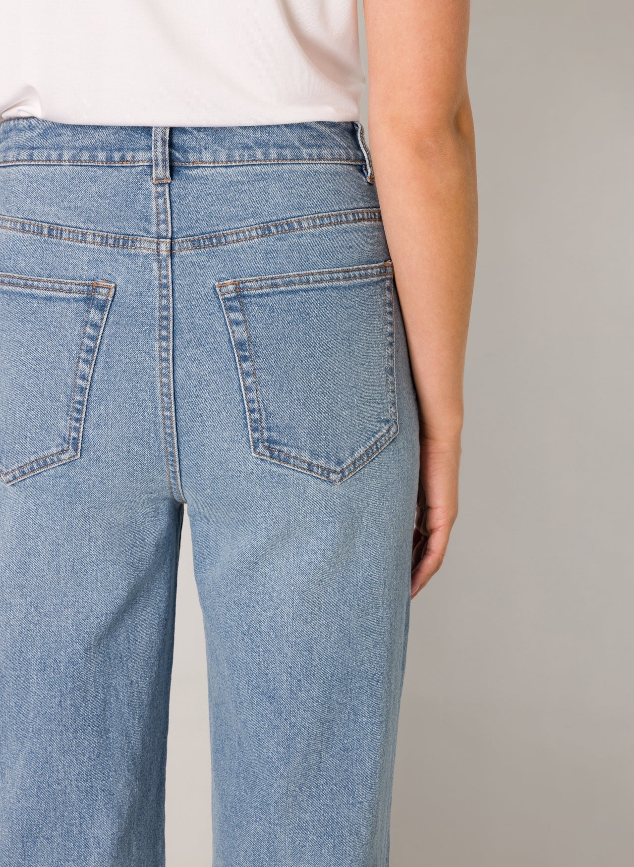 Dames Spijkerbroek Lichtblauw | Hoge Taille | Flared Fit | 5-Pocket Design