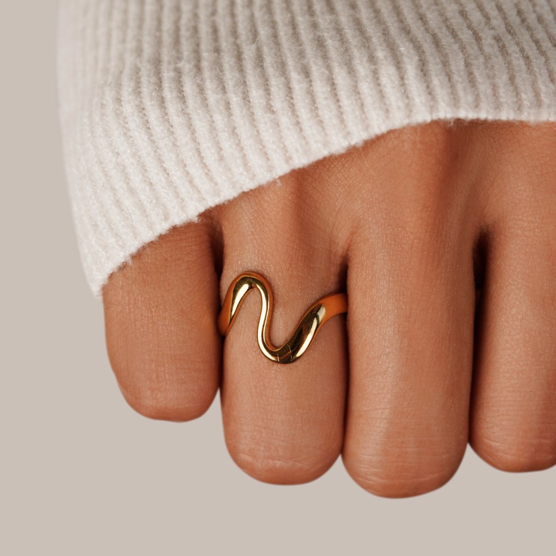 Golden Wave Ring | ring Elegant | Tijdloos