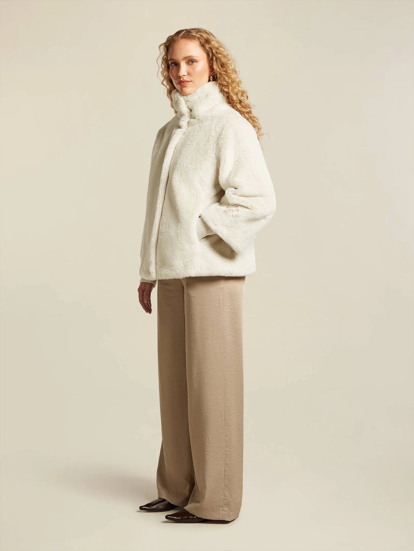 Dames Jas Crème | Hoge Kraag | Faux Fur | Winterjas