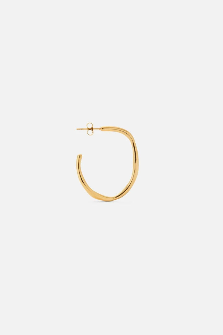 Solstice | Oorring met vloeiende vorm | Goudkleurig