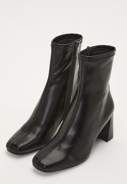 Dames Enkellaarsjes | Goudkleurige Accenten | Tijdloos Ontwerp