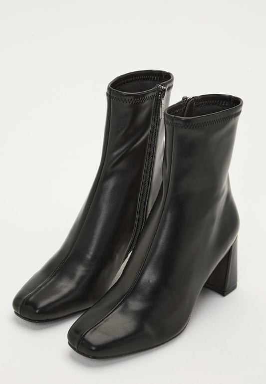Dames Enkellaarsjes | Goudkleurige Accenten | Tijdloos Ontwerp